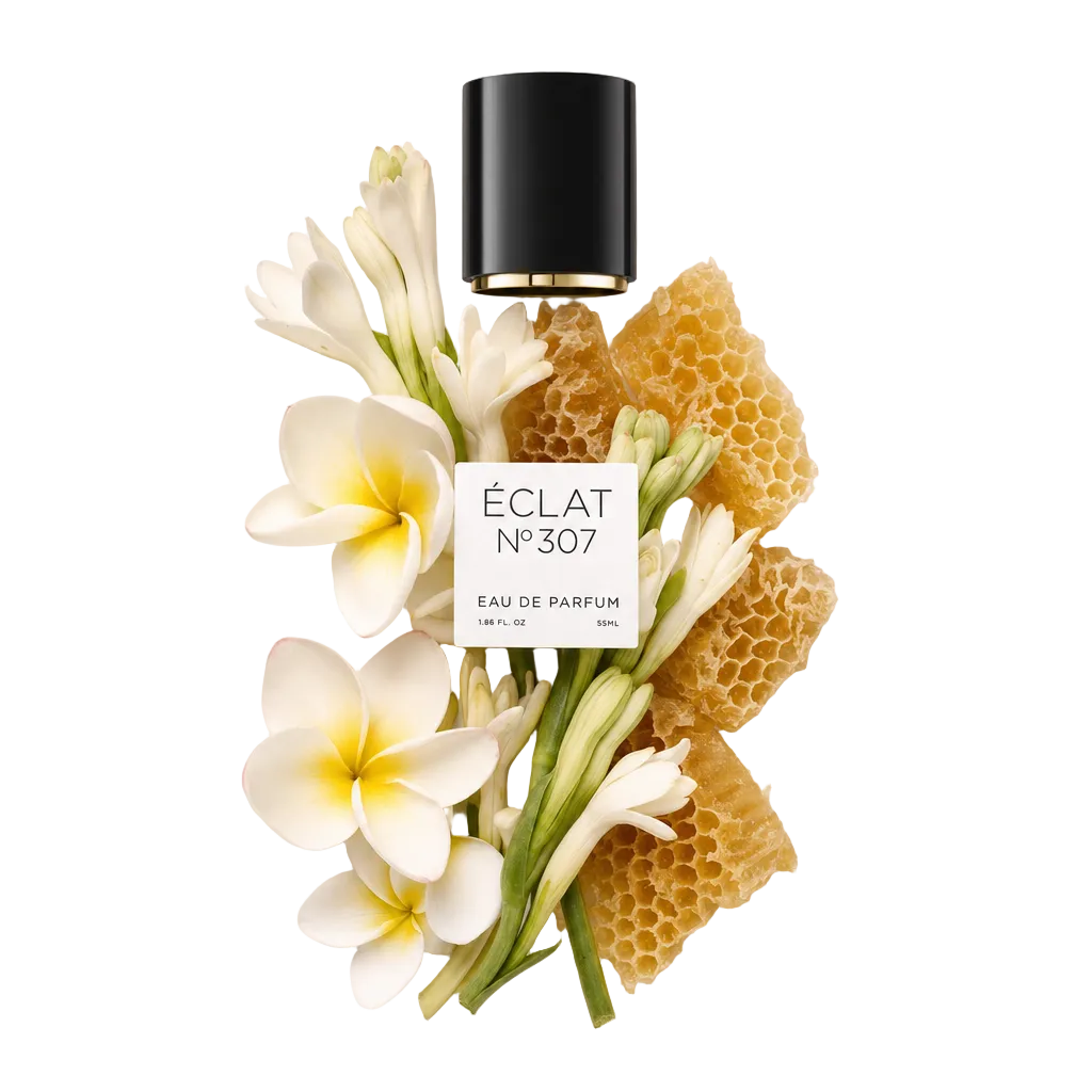 Arrangement aus weißen Blüten und Bienenwaben um eine schwarze Kappe mit ÉCLAT Floral Beeswax Etikett.